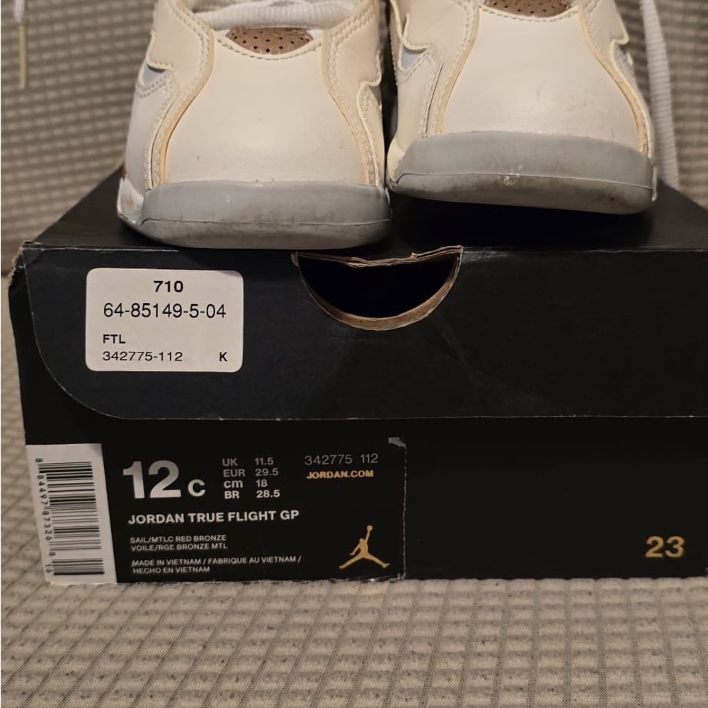 Jordan Kids White and Brown Sneakers - Picture 9 of 15